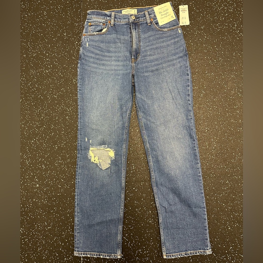 Abercrombie Women’s Jeans, BNWT 29L. Ankle straight ultra high rise